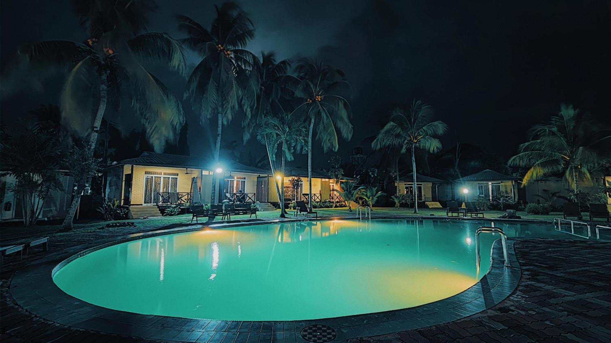 Langkah Syabas Beach Resort Kinarut Exterior foto